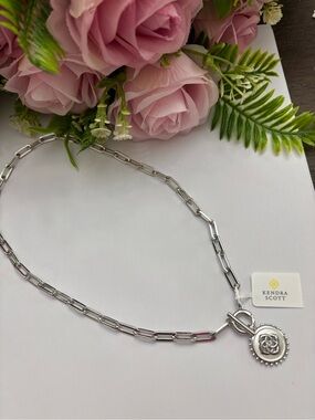 NWT Kendra Scott Brielle Medallion chain Necklace in silver